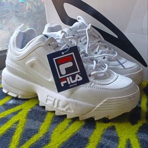 Fila Distributor II